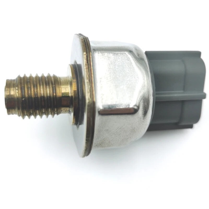 The oil pressure sensor is suitable for Nissan Navara D40 Pathfinder 45PP3-4 1465A034A 1465A034