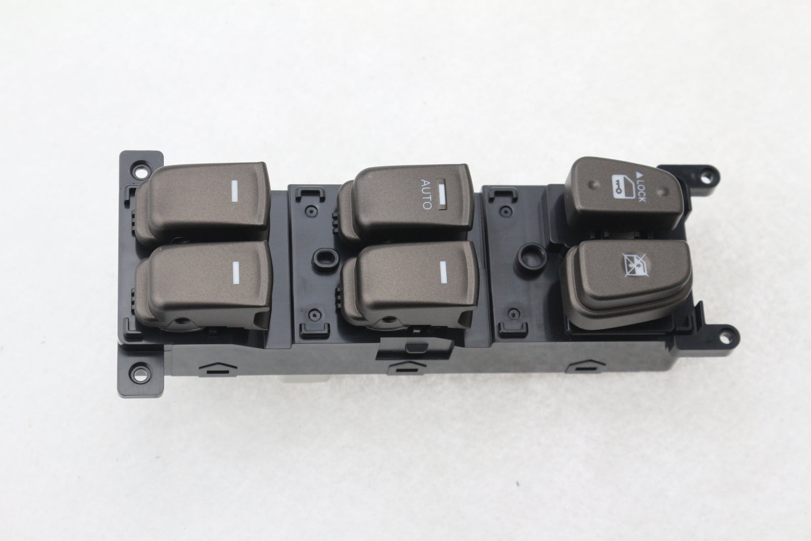 Left Front Power Window Master Switch 93570-3K600 for Hyundai Sonata 2008-2010