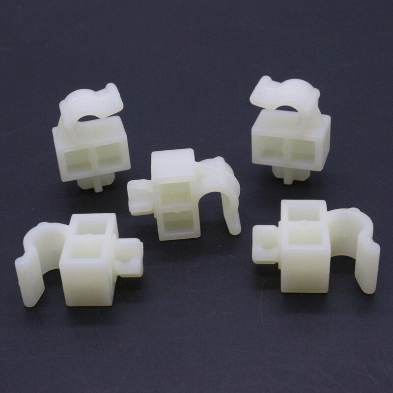 10-pack of decorative panel retaining clips and nylon screws suitable for Reno 7703077153, 7703077356