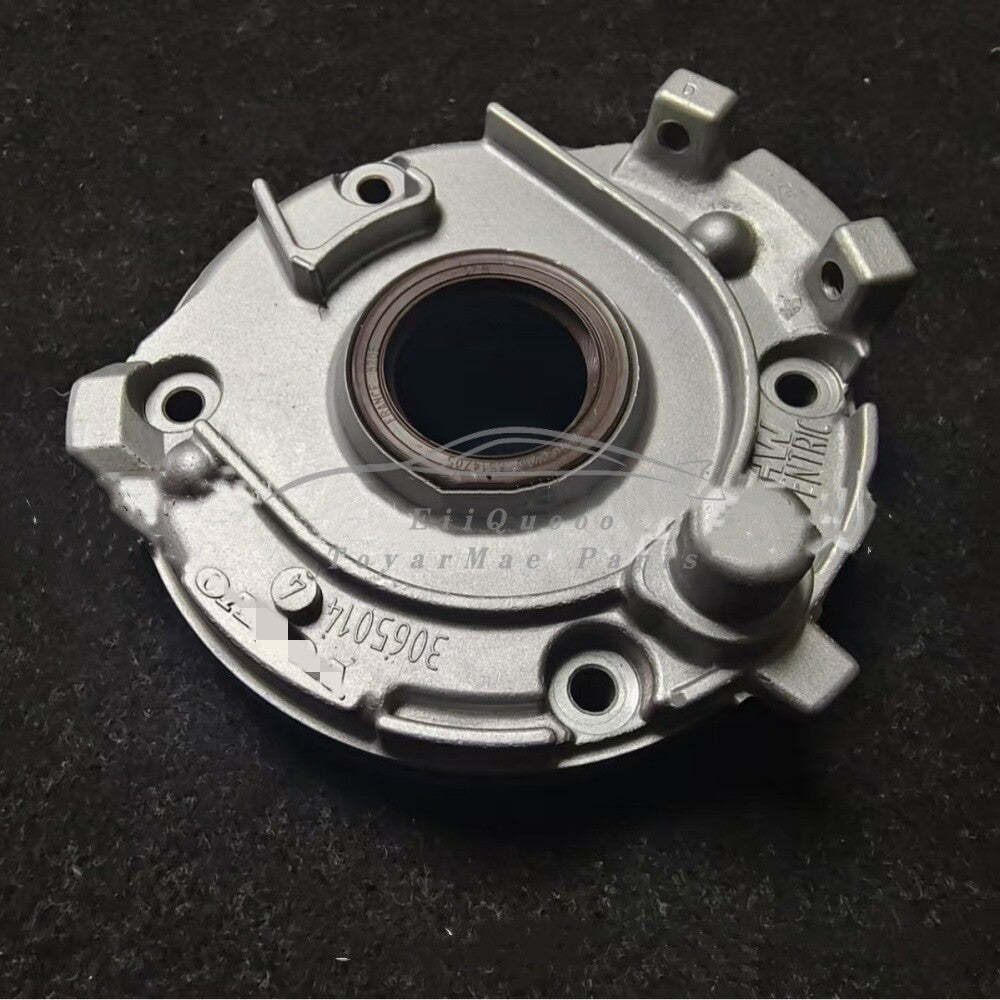 New for Volvo C30 C70 S40 S60 S70 V50 V70 XC70 XC90 Engine Oil Pump 30650144