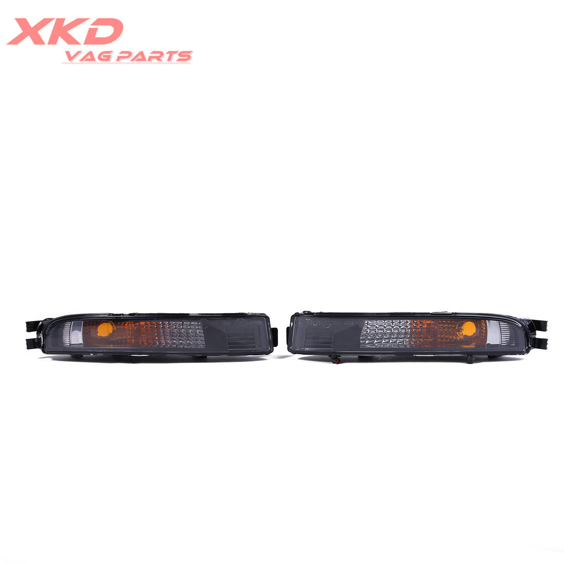 A pair of turn signals without bulbs for Volkswagen Bettle 2012-2016 5C5953041A