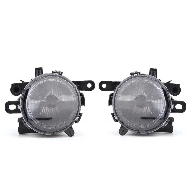 A pair of transparent front bumper fog lights are available for Buick Regal 2014, 2015, 2016, and 2017 models.