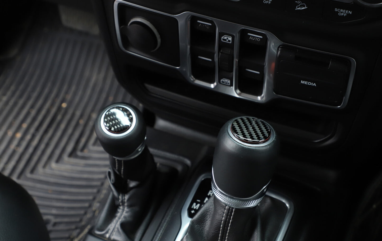 Carbon Fiber 4WD Gear Shift Knob Head Cover Trim for Jeep for Wrangler JL 2018-2021