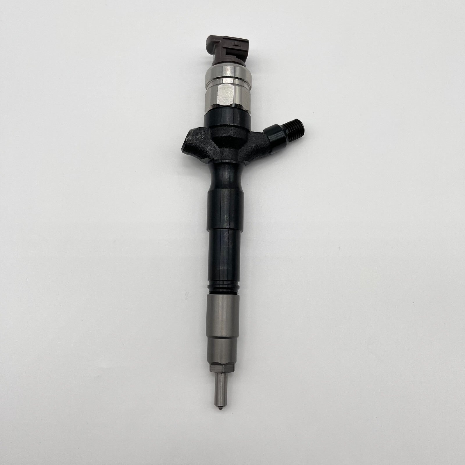 295050-0180 23670-0L090 Common Rail Doesel Fuel Injector Nozzle for Toyota Hilux