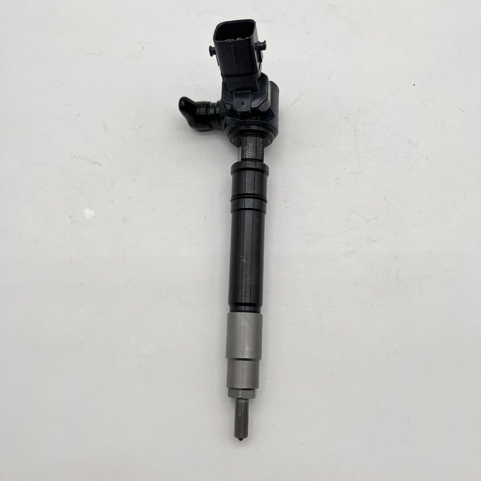 4X Fuel Injector Assembly 23670-0E070 23670-09460 for Toyota Hiace Hilux