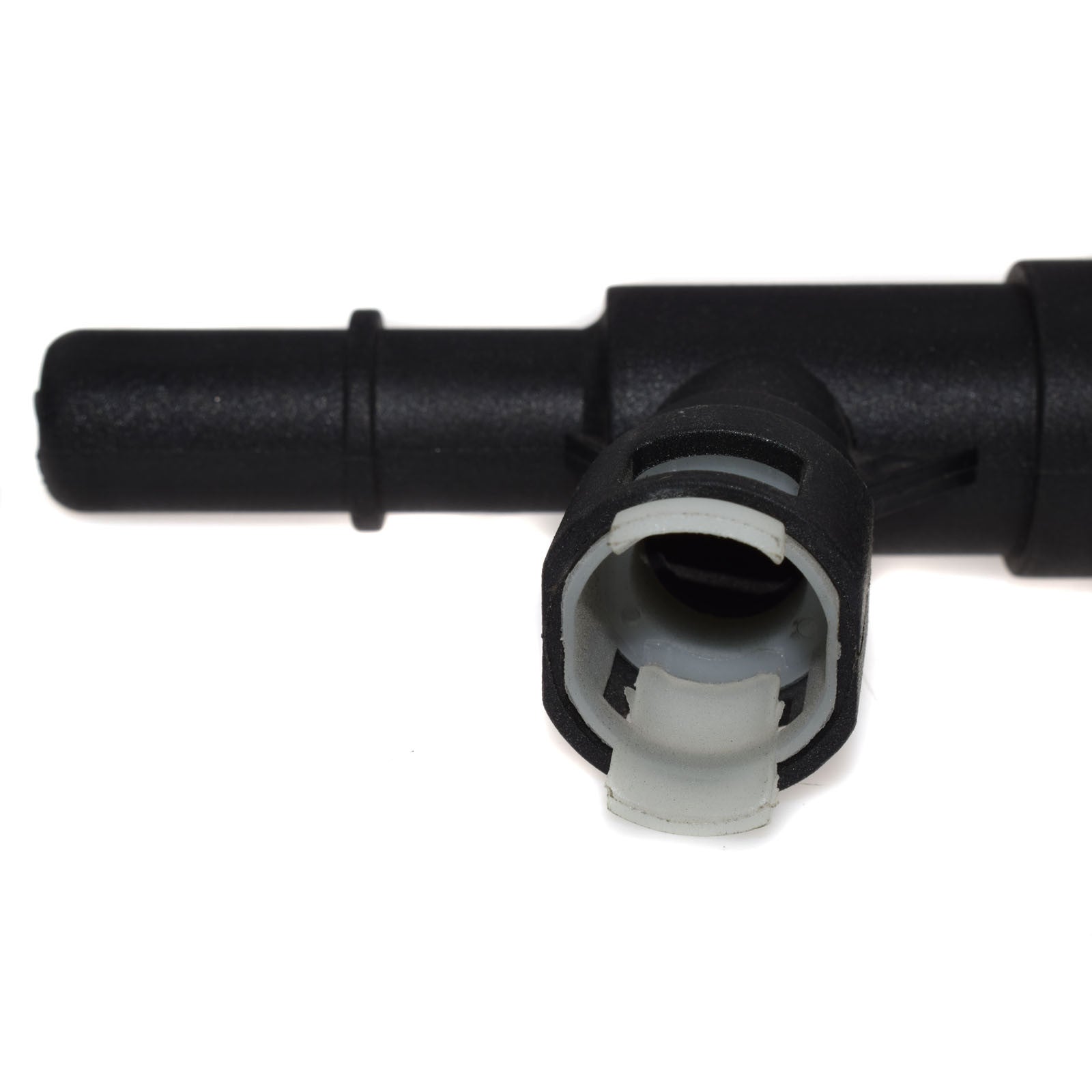 Auxiliary heater hose with T-shirt for Chevrolet Tahoe, for Cadillac for Escalade,for GMC for Yukon