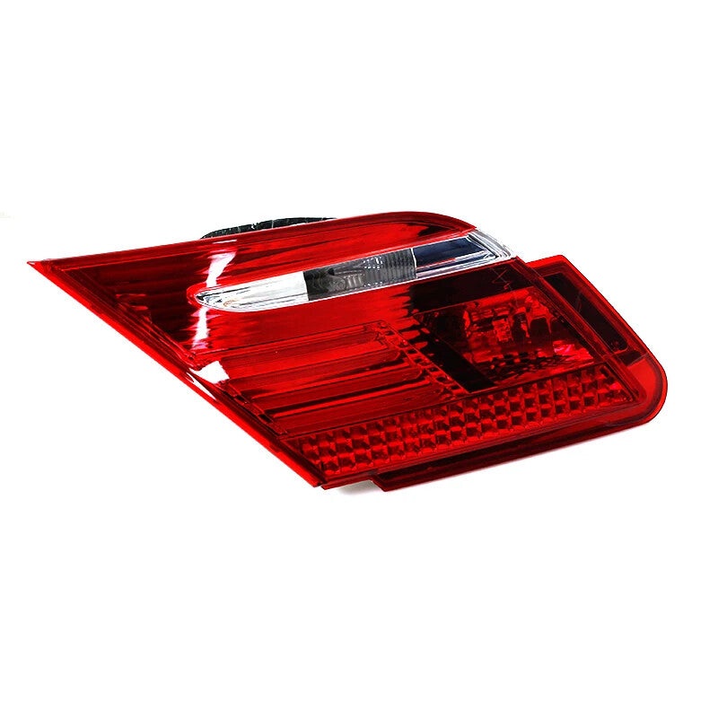 Applicable to for BMW 7 Series E65 E66 2005 - 2008, right-side internal LED taillight signal light.
