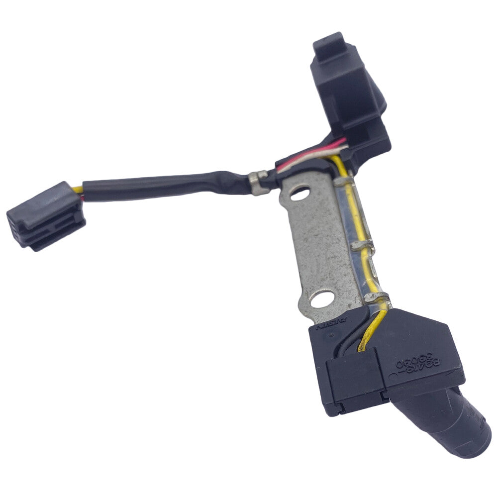 The transmission speed sensor is suitable for Toyota for Avalon Highlander for Sienna 3.5L 89413-33030