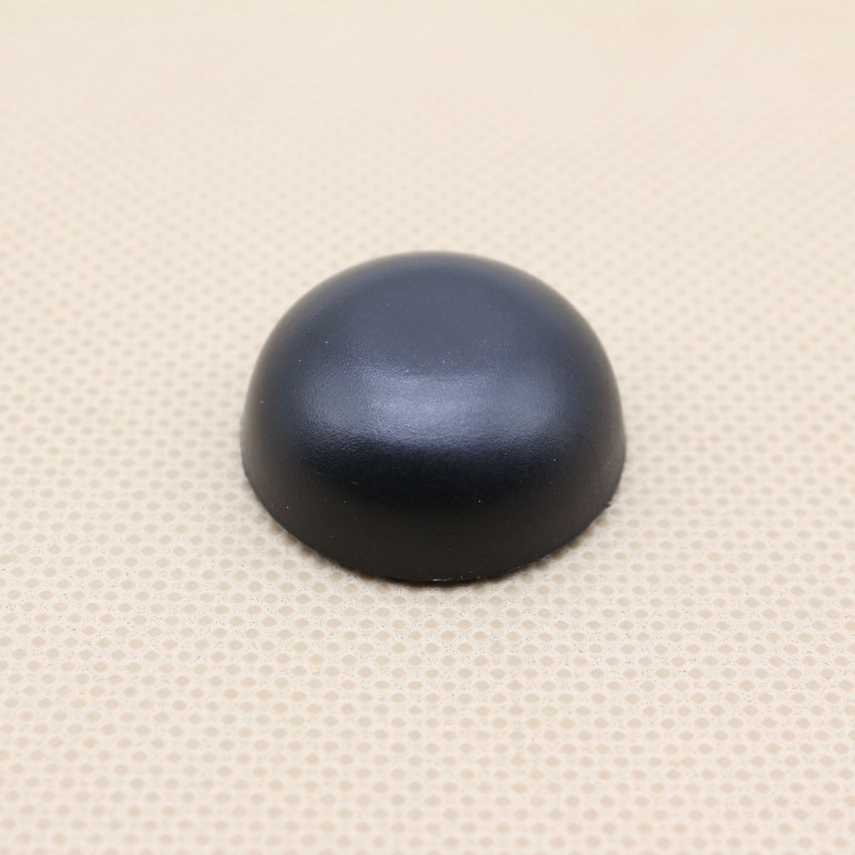 1 piece of windshield wiper arm nut cap 61618226006, suitable for BMW X3 E83 2003-2010