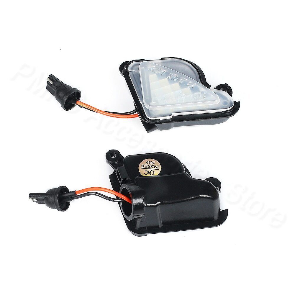 Pair for skoda Octavia Mk3 5E 2012-2017 LED Under Side Mirror Light Puddle Lamp