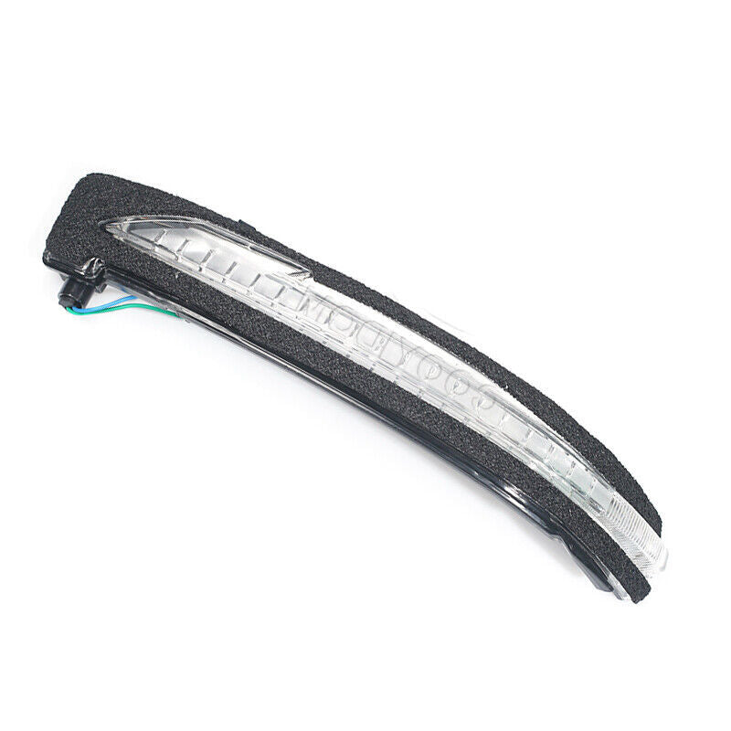 LED turn signals for right-side mirror of 2014-2018 for Nissan Rogue X-Trail