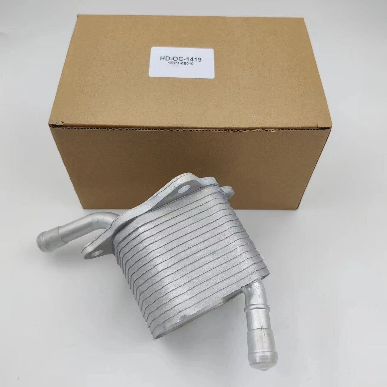 Engine oil cooler Asy 15071-0E010 150710E010 is suitable for Toyota Hilux Revo 1GD 2GD