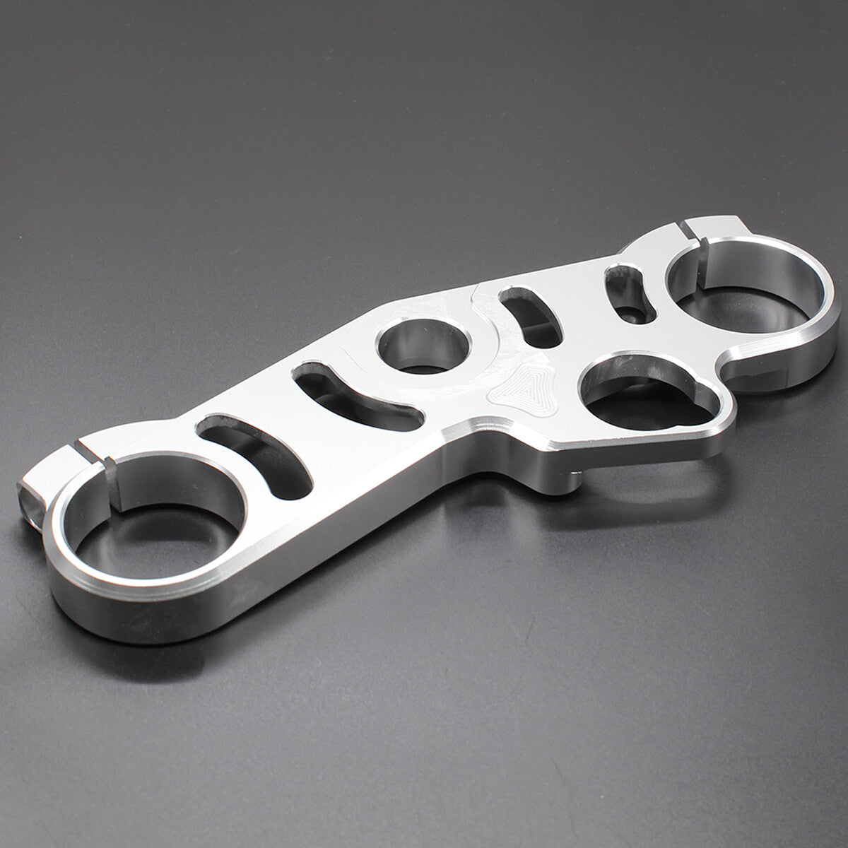 CNC silver three-tree top clamp suitable for Suzuki GSXR1000 07-2008/GSX-R 600/750 06-09