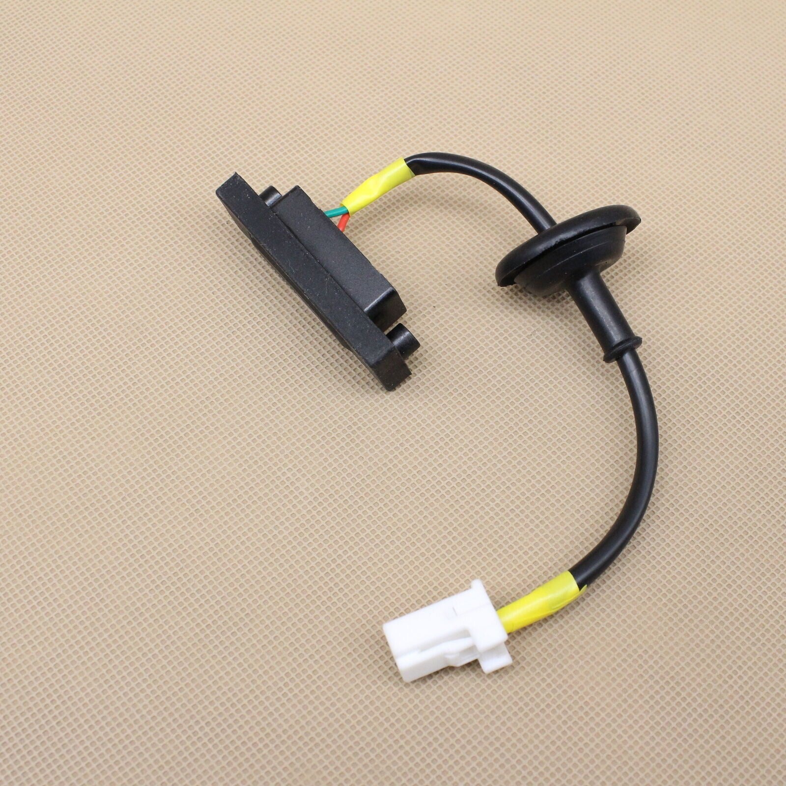 New 81260-1W220 Rear Trunk Lid Lock Release Handle for Kia Rio Pride 12-17