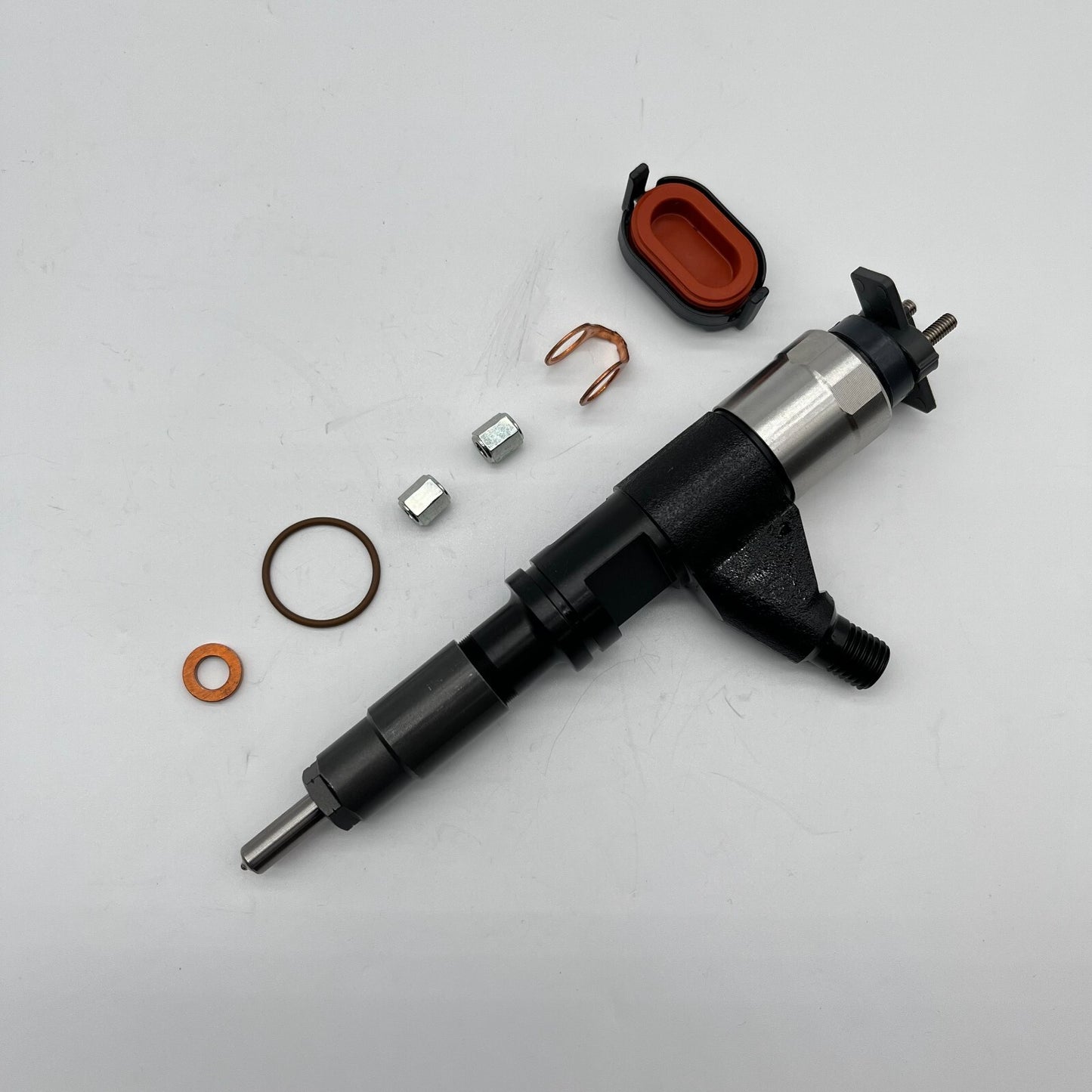 095000-6320 COMMON RAIL FUEL INJECTOR FOR RE546783 RE531210 RE530361