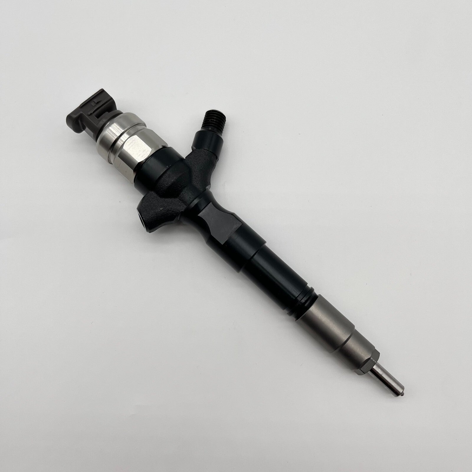 295050-0210 Auto Engine Injector 23670-0L100 23670-09340 23670-30410 for Toyota