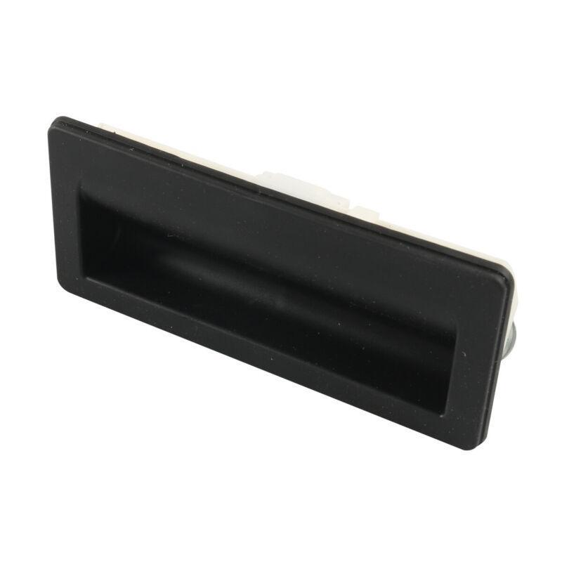 Boot-shaped tailgate switch 5N0827566AA is suitable for Volkswagen for Jetta , for Passat , and for Tiguan .