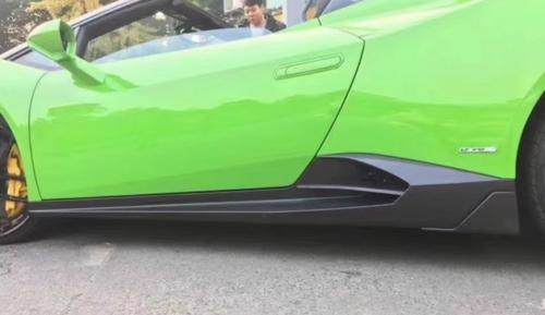 Carbon fiber car side skirts and extended boiler lips are suitable for the for Lamborghini for Huracan LP610.