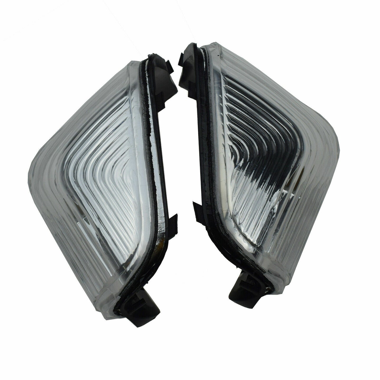 Turn signals on left and right side mirrors are applicable to for Mercedes Sprinter 2500 and 3500.