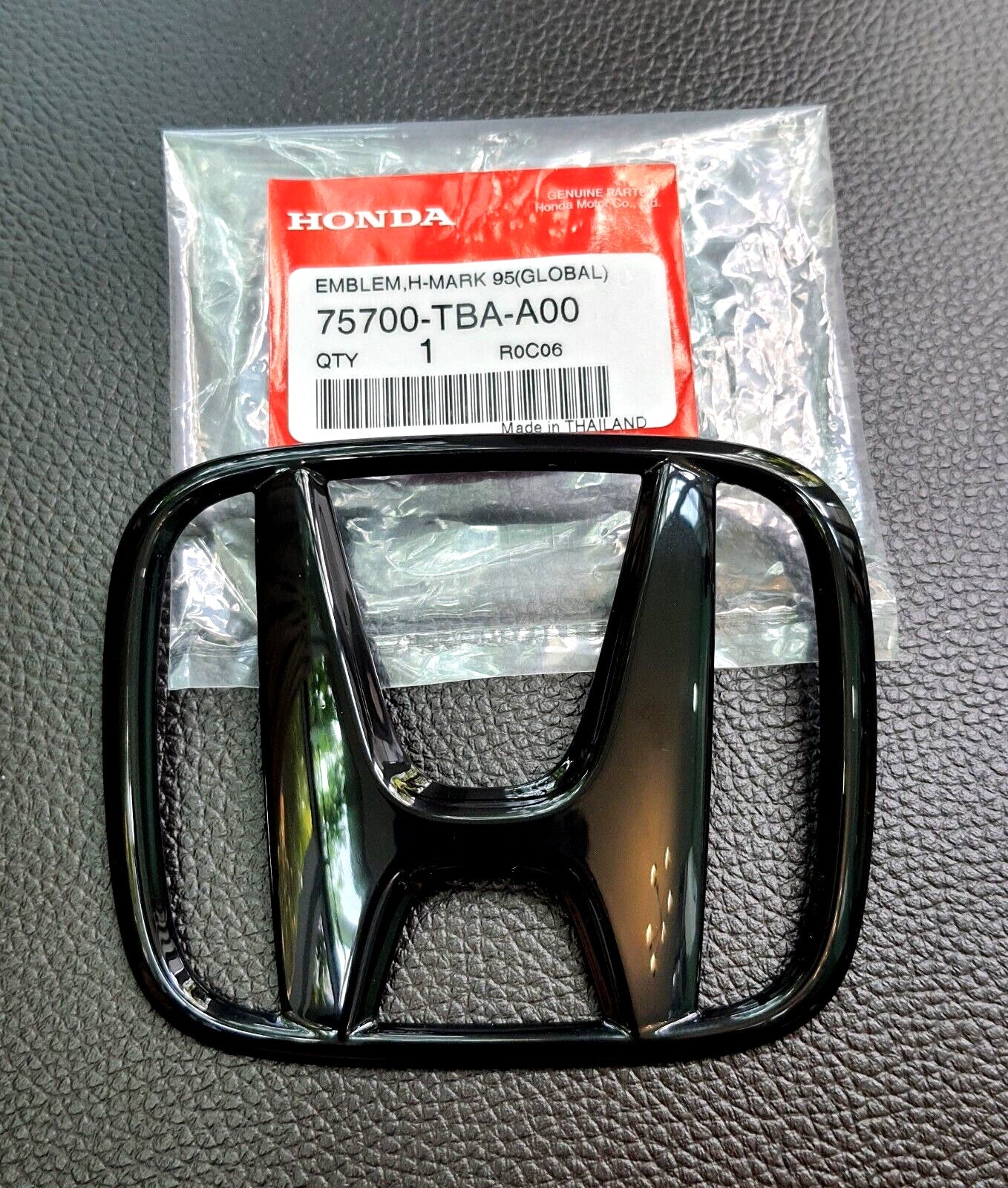One set of for CIVIC FC FK black gloss logo embroidered badges for the rear of for Honda for CIVIC 2015-21