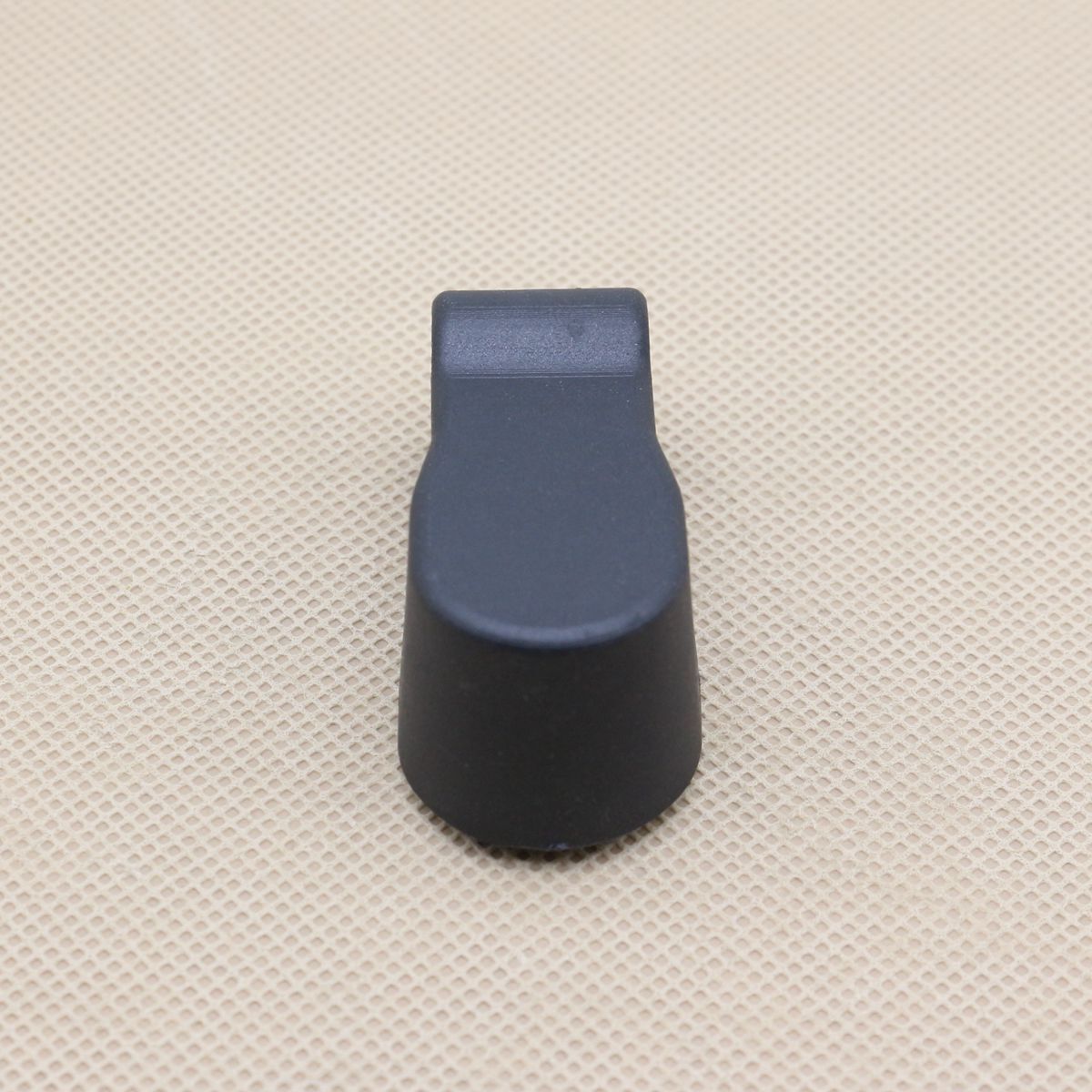 1-piece rear windshield wiper arm nut cap LR030634 for Land Rover LR2