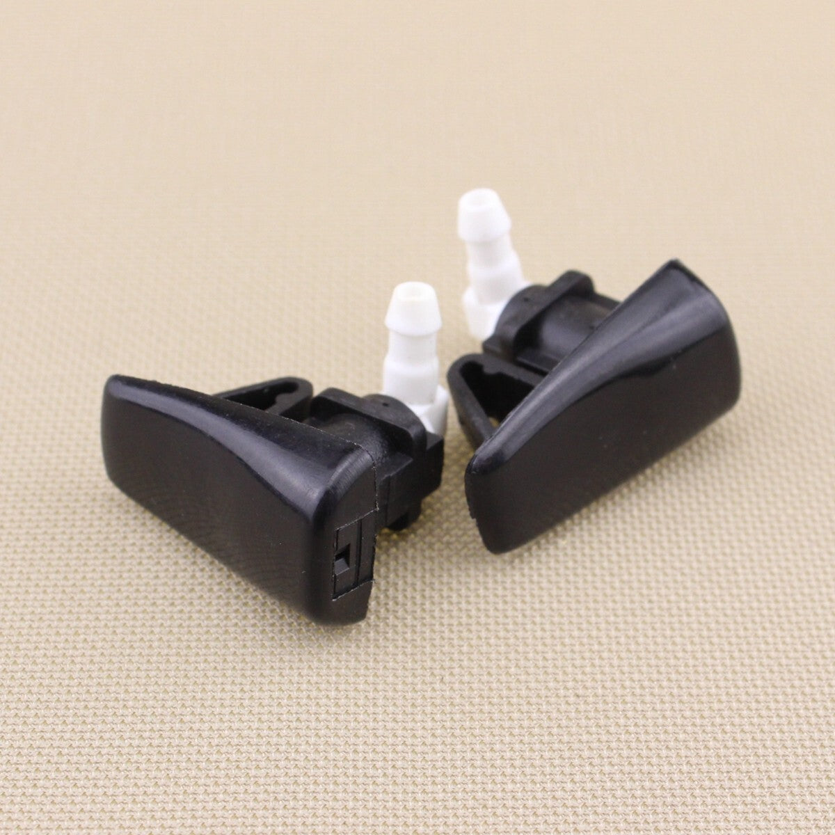 Suitable for Cadillac CTS 03-07 and for Cadillac SRX 04-09. 2-piece windshield washer nozzle sprayer, new.