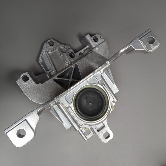 for Mercedes-Benz A-Class W177 A180 A200 A250 M282 Engine Mounts