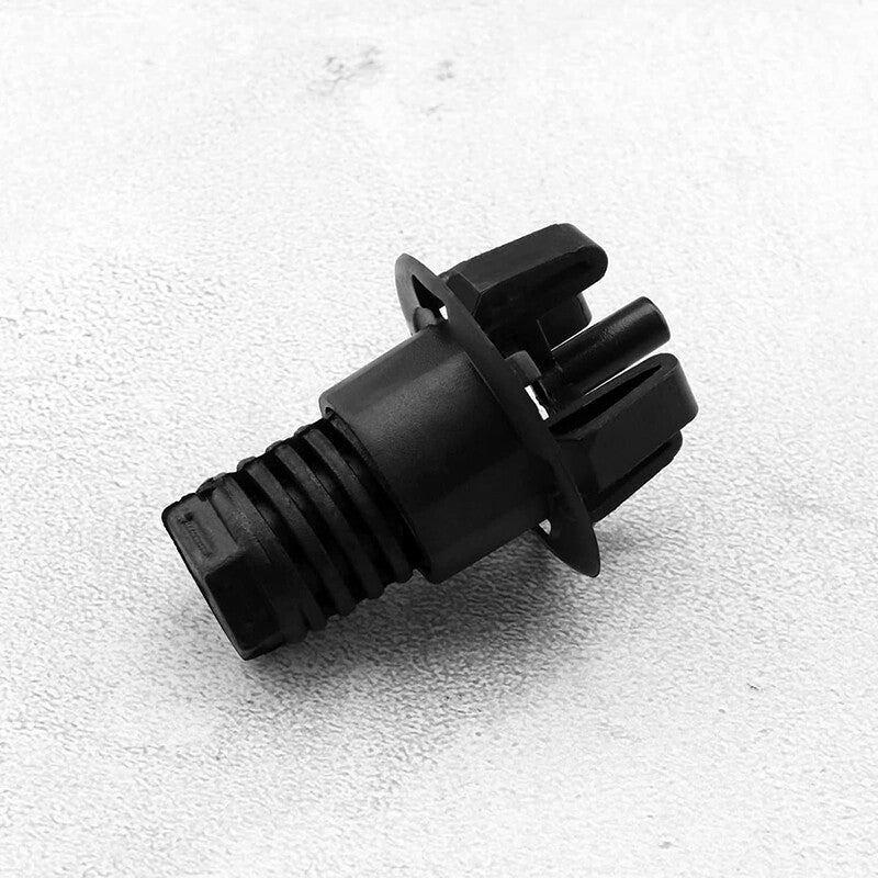 Suitable for 01-07 for Toyota Highlander front and rear bumper mold clamps with seals 2-piece set