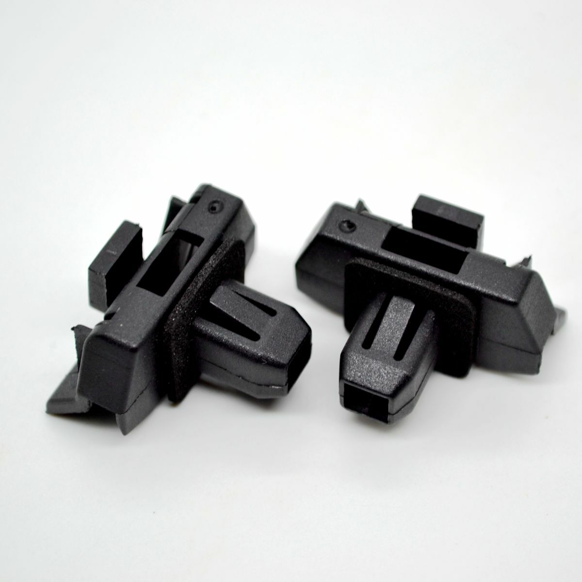 20-pack for Chrysler 4658673 Front and Rear Door Weatherstrip Fixing Clips