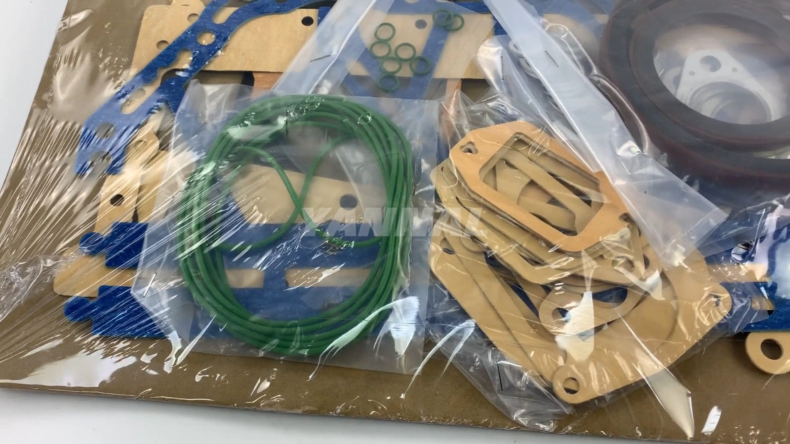 4-piece BF4M1013 Engine Overhaul and Rebuild Kit for Deutz Diesel Engines