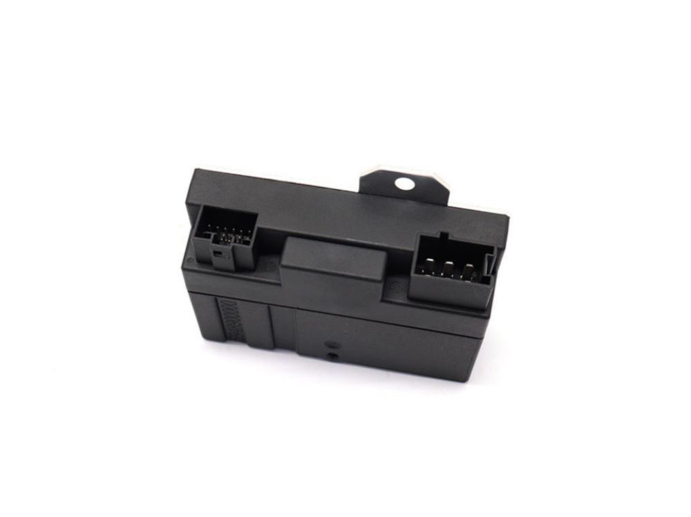 Fuel Pump Driver Module for Mercedes-Benz CLS500 ML350 ML400 R550 A0009006207