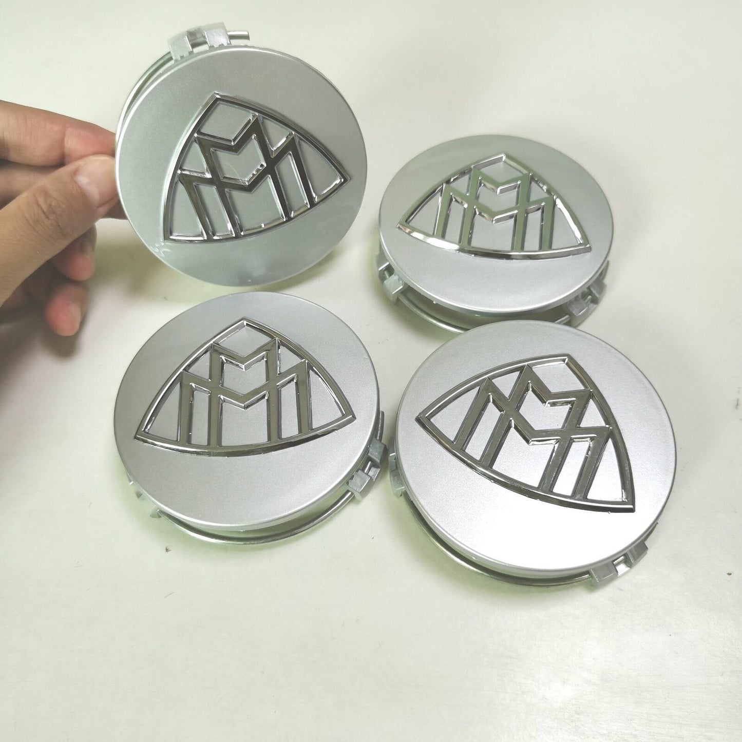 4-piece set of 75mm center hubcaps with badges for Mercedes - for Maybach wheels S400 S600
